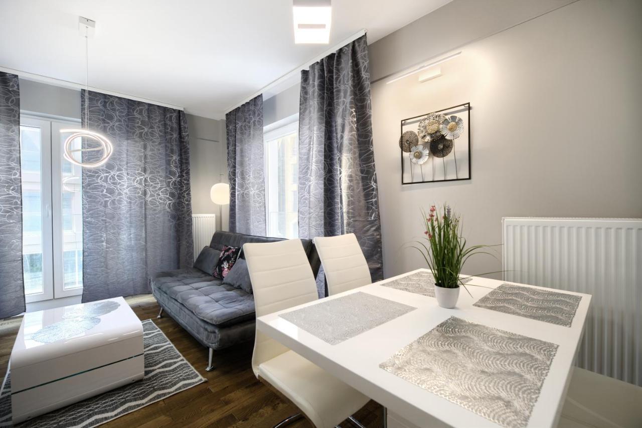 Aboutartapartments - Twin Towers Breslavia Exterior foto